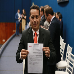 07-10 - Novos advogados e estagiários recebem certidões na OAB-MT - Fotografo: Fernando Rodrigues