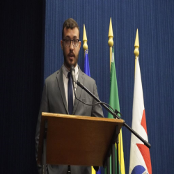 05-12 - Entrega de certidões para novos advogados e estagiários, na OAB-MT - Fotografo: Fernando Rodrigues