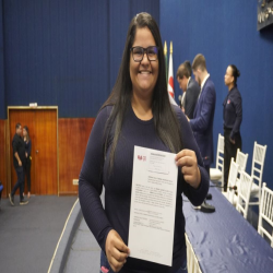 05-12 - Entrega de certidões para novos advogados e estagiários, na OAB-MT - Fotografo: Fernando Rodrigues