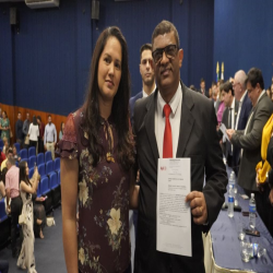 05-12 - Entrega de certidões para novos advogados e estagiários, na OAB-MT - Fotografo: Fernando Rodrigues