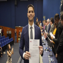 05-12 - Entrega de certidões para novos advogados e estagiários, na OAB-MT - Fotografo: Fernando Rodrigues