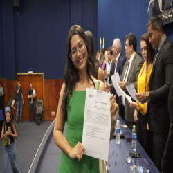 05-12 - Entrega de certidões para novos advogados e estagiários, na OAB-MT - Fotografo: Fernando Rodrigues