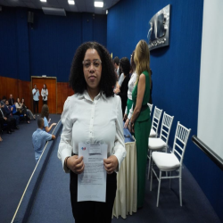 02-04 - Novos advogados e estagiários recebem certidões na OAB-MT - Fotografo: Fernando Rodrigues