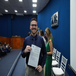 02-04 - Novos advogados e estagiários recebem certidões na OAB-MT - Fotografo: Fernando Rodrigues