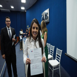 02-04 - Novos advogados e estagiários recebem certidões na OAB-MT - Fotografo: Fernando Rodrigues