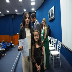 02-04 - Novos advogados e estagiários recebem certidões na OAB-MT - Fotografo: Fernando Rodrigues