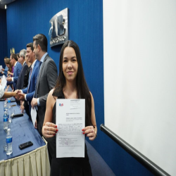 07-05 - Novos advogados e estagiários recebem certidões na OAB-MT - Fotografo: Fernando Rodrigues