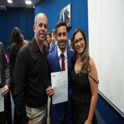 07-05 - Novos advogados e estagiários recebem certidões na OAB-MT - Fotografo: Fernando Rodrigues