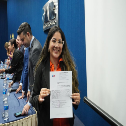 07-05 - Novos advogados e estagiários recebem certidões na OAB-MT - Fotografo: Fernando Rodrigues