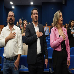 07-05 - Novos advogados e estagiários recebem certidões na OAB-MT - Fotografo: Fernando Rodrigues