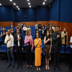 07-05 - Novos advogados e estagiários recebem certidões na OAB-MT - Fotografo: Fernando Rodrigues