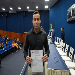 07-05 - Novos advogados e estagiários recebem certidões na OAB-MT - Fotografo: Fernando Rodrigues