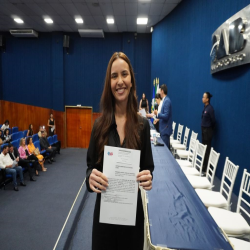 07-05 - Novos advogados e estagiários recebem certidões na OAB-MT - Fotografo: Fernando Rodrigues