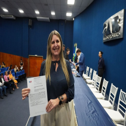 07-05 - Novos advogados e estagiários recebem certidões na OAB-MT - Fotografo: Fernando Rodrigues