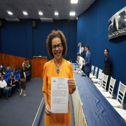 07-05 - Novos advogados e estagiários recebem certidões na OAB-MT - Fotografo: Fernando Rodrigues