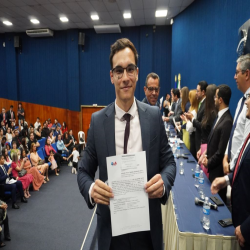 06/08 - Entrega de Certidões - Estagiários e Advogados (as)