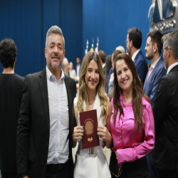 01-04-25 Entrega de Carteiras para estagiários, advogadas e advogados - Fotografo: Fernando Rodrigues