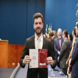 01-04-25 Entrega de Carteiras para estagiários, advogadas e advogados - Fotografo: Fernando Rodrigues